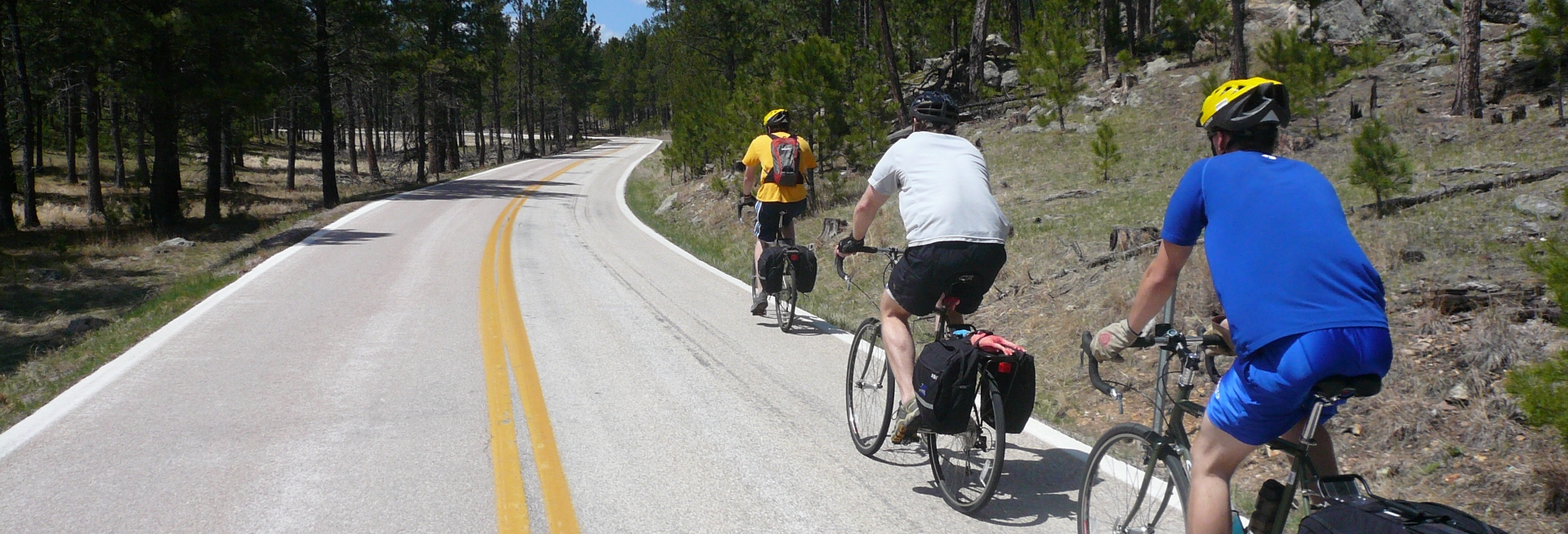 Cycle tour